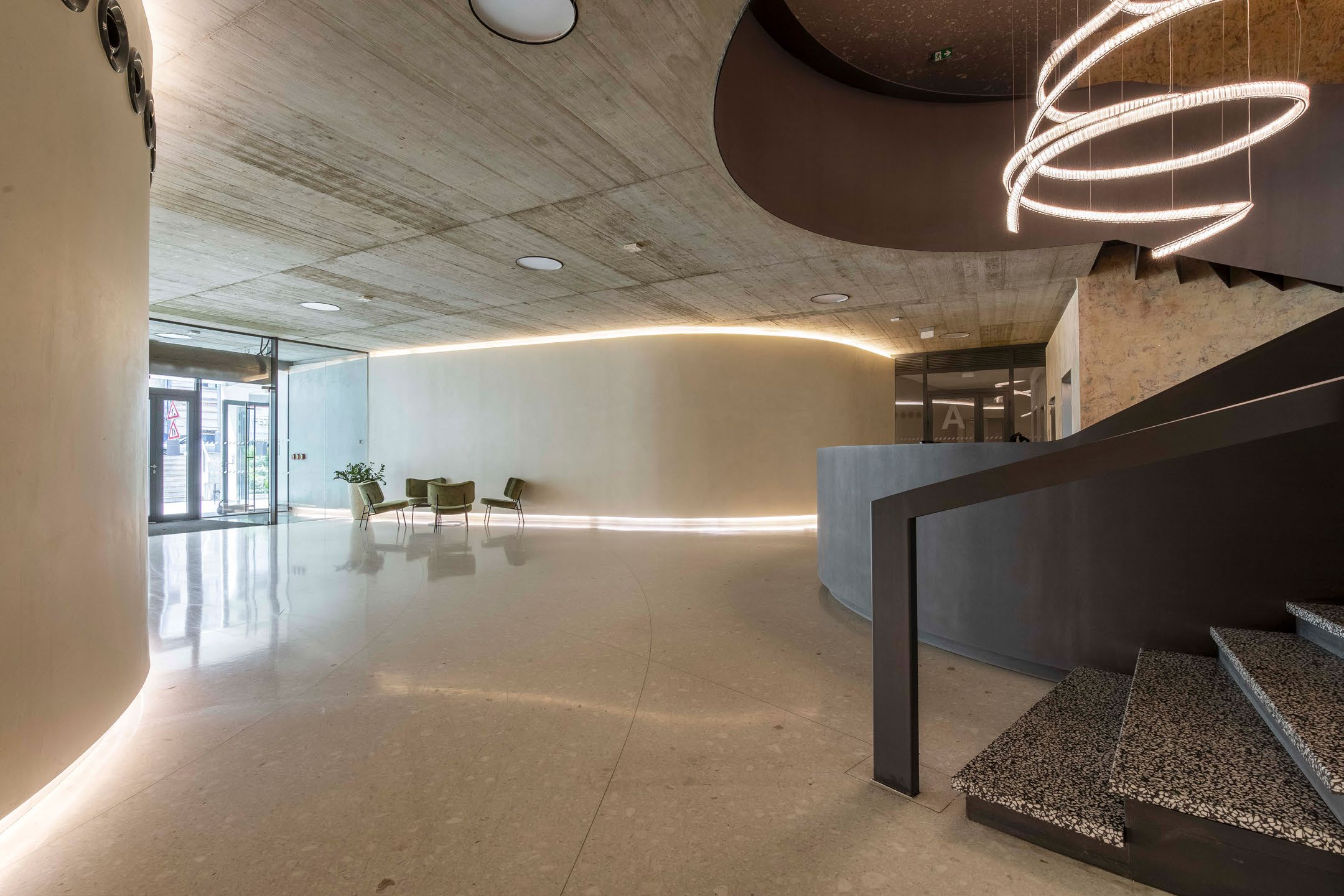 Ellipsis, the lobby and reception